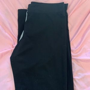 Black Figs scrubs pants